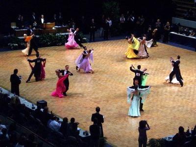 ballroom_dancers-792646.jpg