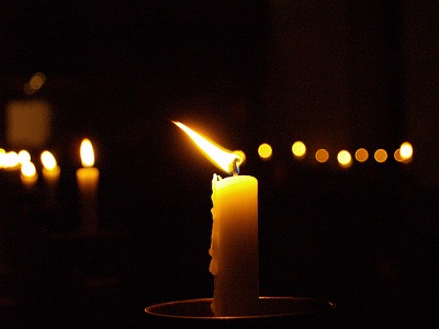 candle1.jpg